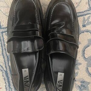 Zara Women's Black Glossy Penny Loafers
